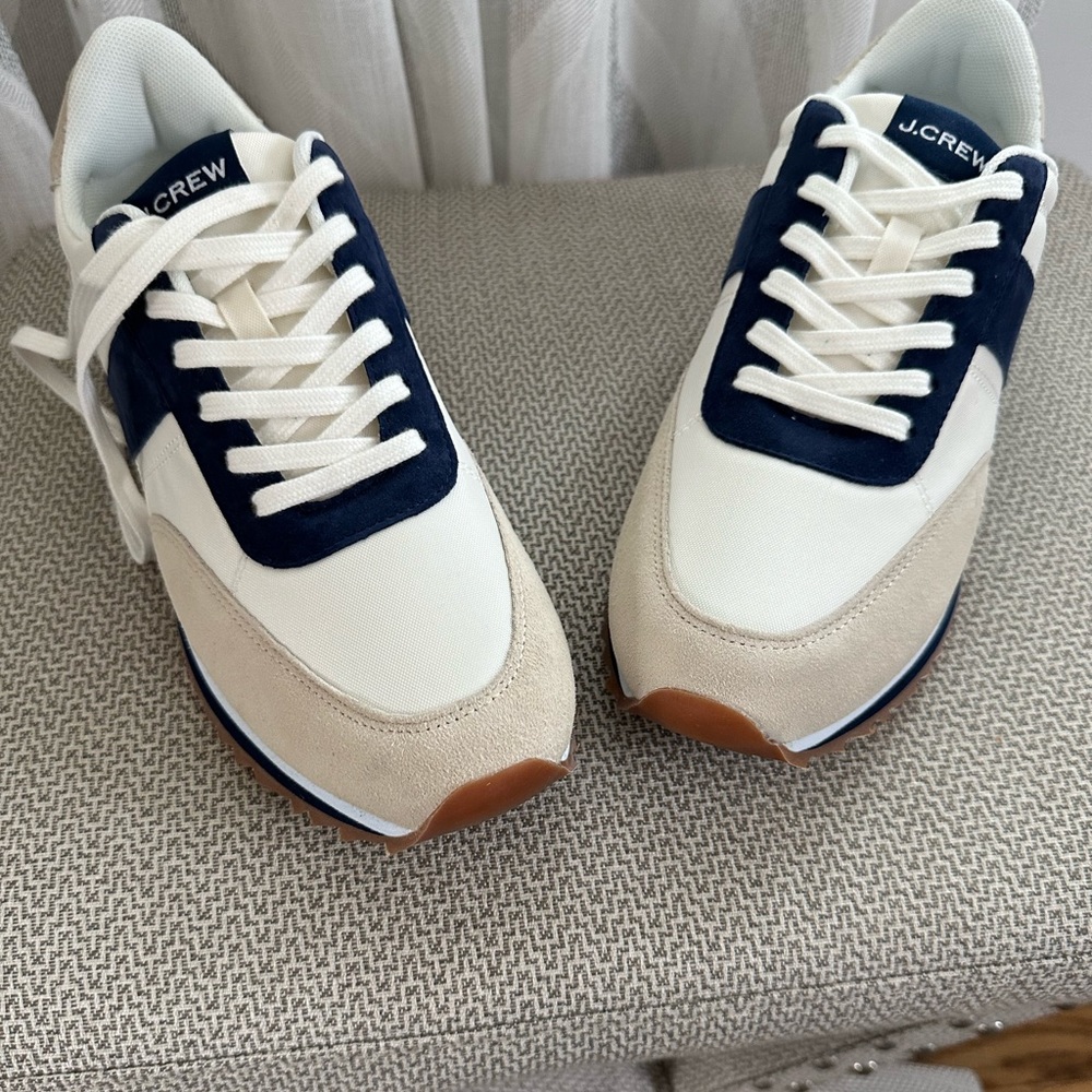 J crew women’s lifestyle sneakers size 9